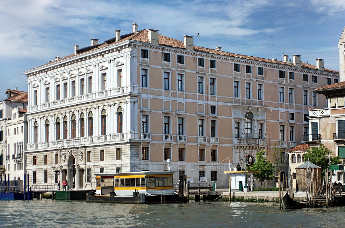 Fondation François Pinault Palait Grassi, 2006 Venise Italie